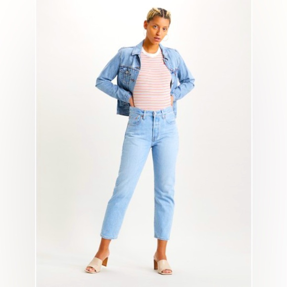 NWT Levi’s 501 original cropped jeans in Ojai Luxor size 24x26